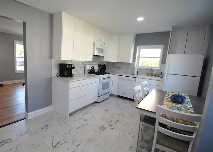 Holiday home 3bed 1bath Ranch Mount Prospect